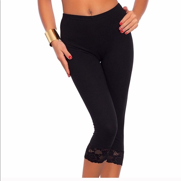 Black Capri Plus Size Leggings Lace Trim 1x-3x - Picture 2 of 2